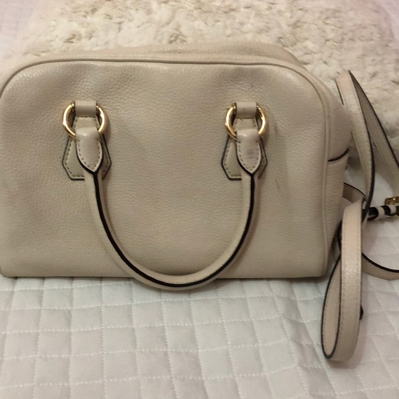 Michael kors purse - Picture 2 of 3